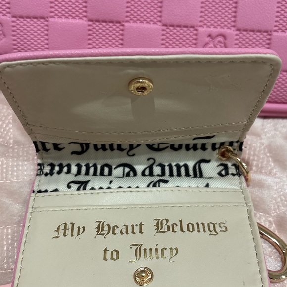 Juicy Couture Pink Checkered Shoulder Bag with Gold Accents With Matching Wallet - Picture 2 of 6